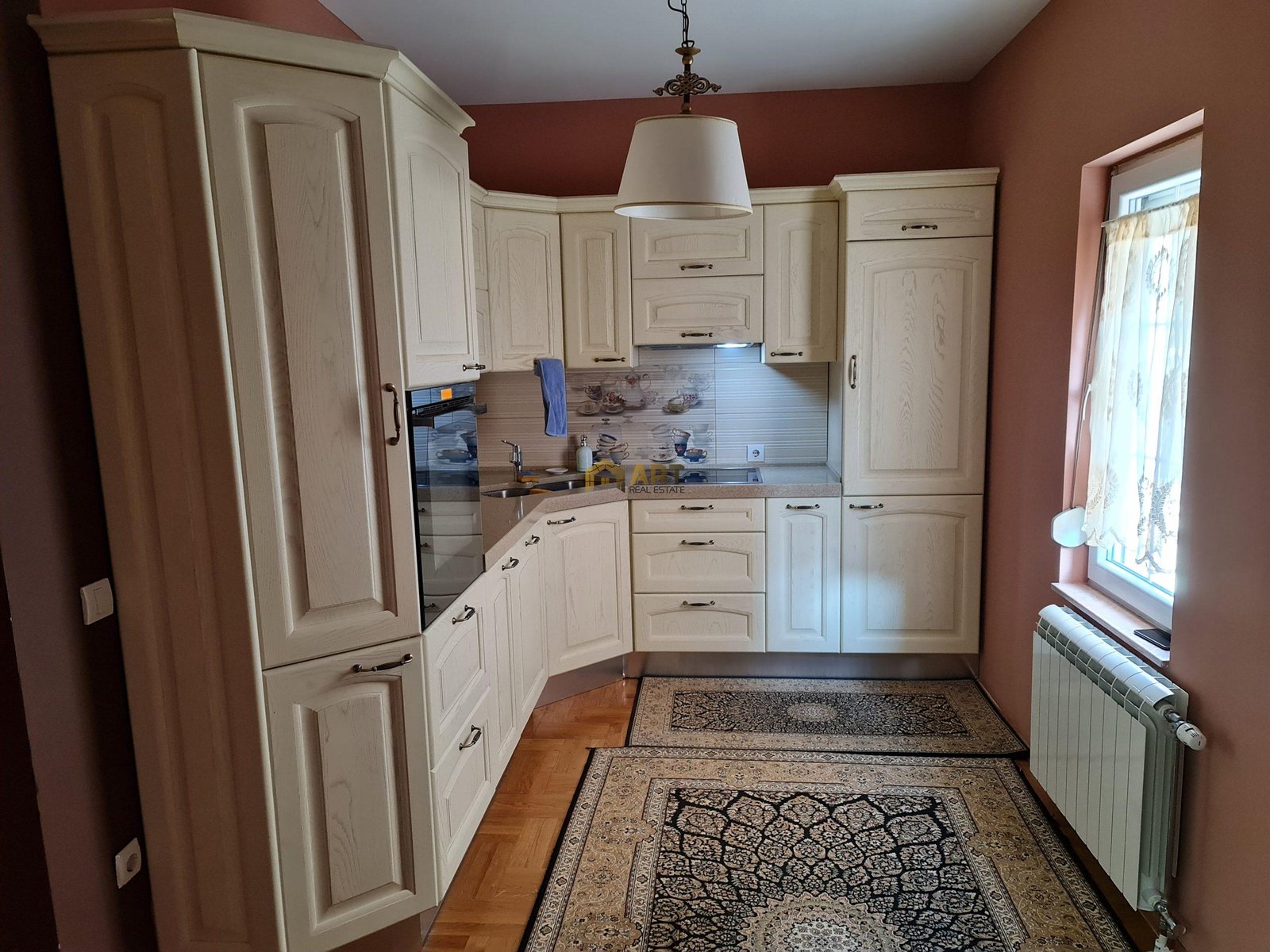 Shtëpi moderne në Veternik-prapa Grand Store