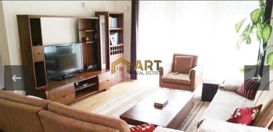 Shtëpi 280 m2 në Veternik