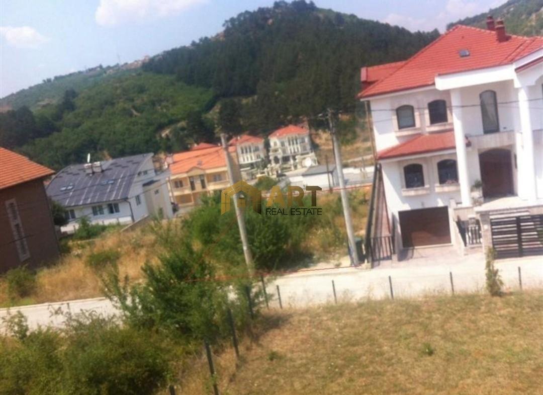 Trolli prej 4.59 në Gërmi-Sofali