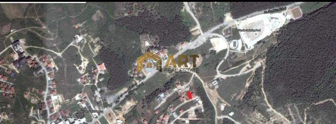 Trolli prej 4.59 në Gërmi-Sofali Trolli prej 4.59 në Gërmi-Sofali