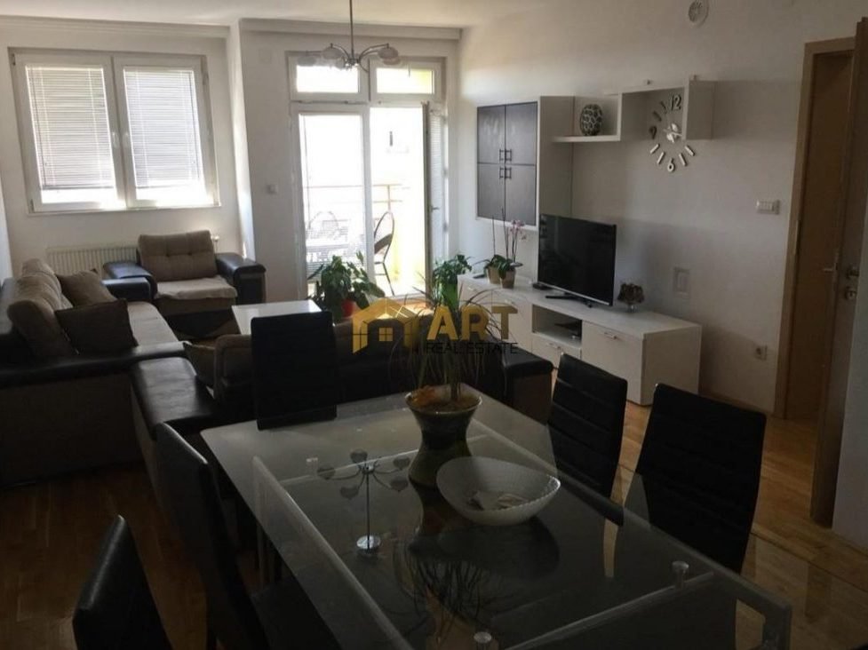 Banesë me çira te Maxi 24h Banesë me çira te Maxi 24h