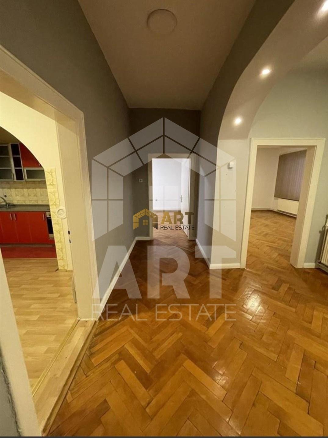 Shitet-Ipet me Qera # BANESA në Qendër të Prishtinës Shitet-Ipet me Qera # BANESA në Qendër të Prishtinës