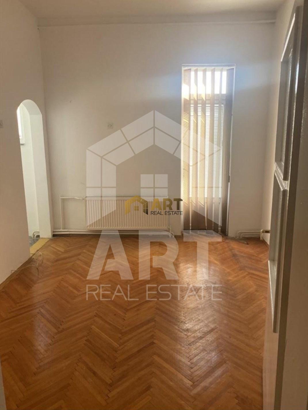 Shitet-Ipet me Qera # BANESA në Qendër të Prishtinës