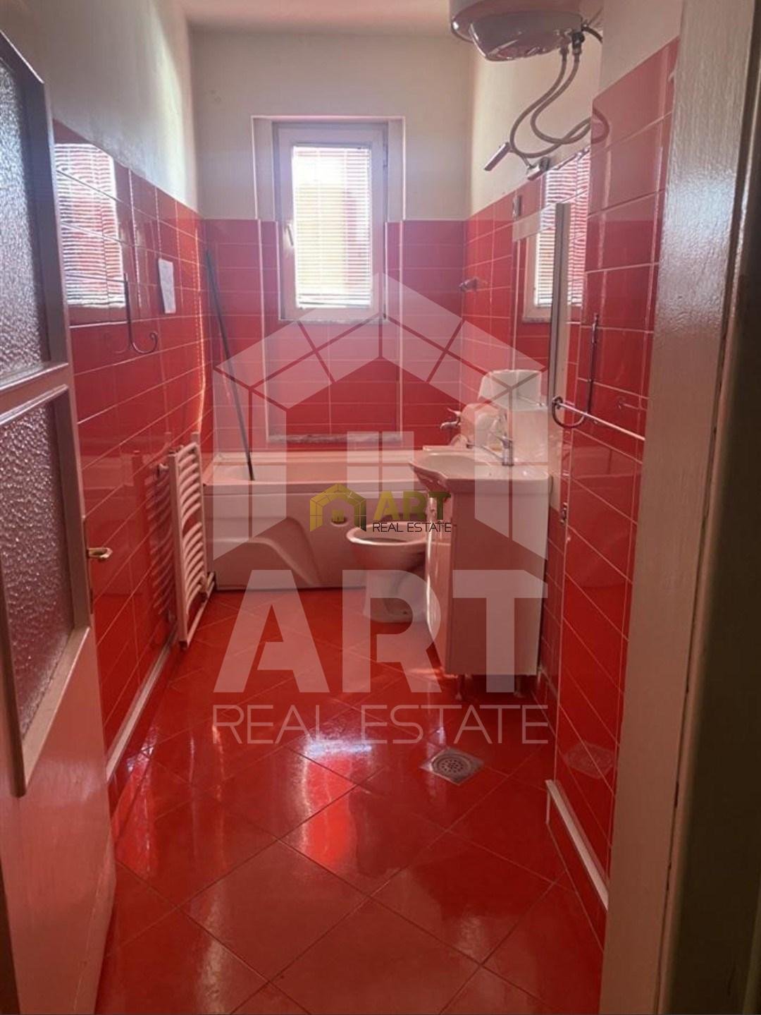 Shitet-Ipet me Qera # BANESA në Qendër të Prishtinës Shitet-Ipet me Qera # BANESA në Qendër të Prishtinës