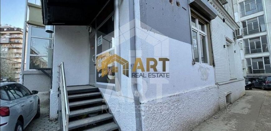 Ipet me Qera # LOKALI në Qendër të Prishtinës